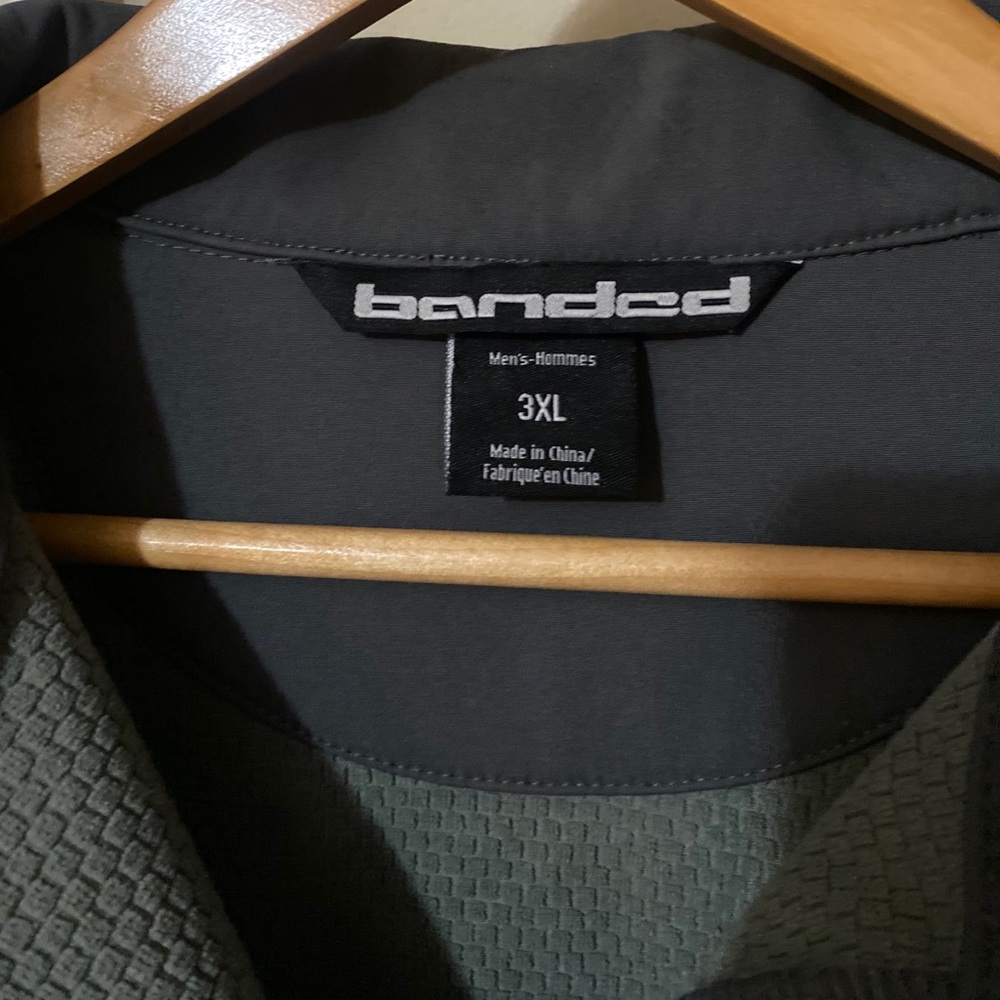 Banded vest - Picture 2 of 3